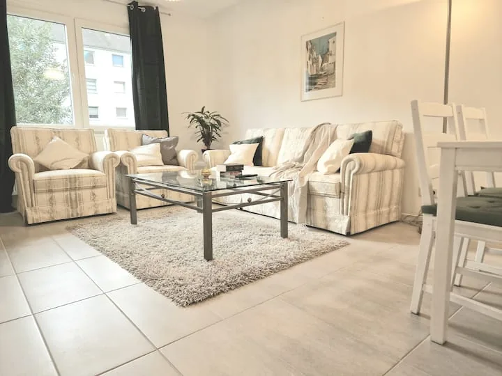 Stilvolle 3-Zimmer-Wohnung – Essen Hbf 2